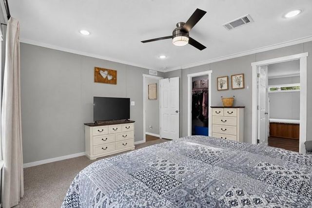 10 Oakwood Drive, Huntsville, TX 77320