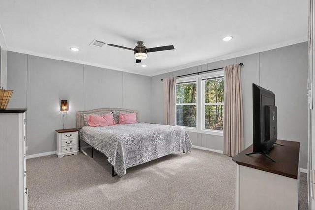 10 Oakwood Drive, Huntsville, TX 77320