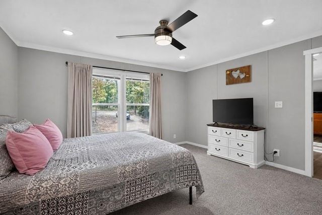 10 Oakwood Drive, Huntsville, TX 77320
