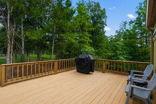 10 Oakwood Drive, Huntsville, TX 77320