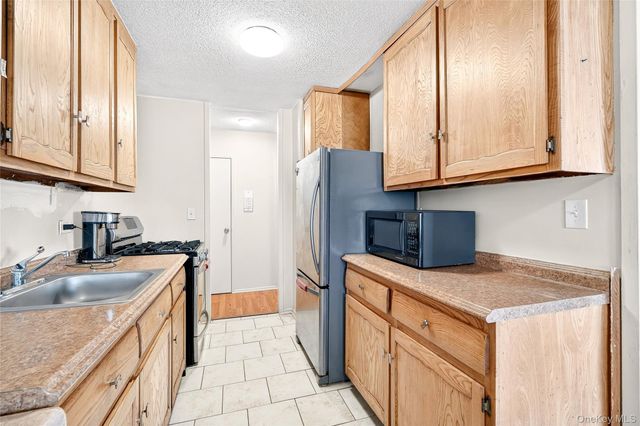 1966 Newbold Avenue 1109, Bronx, NY 10472