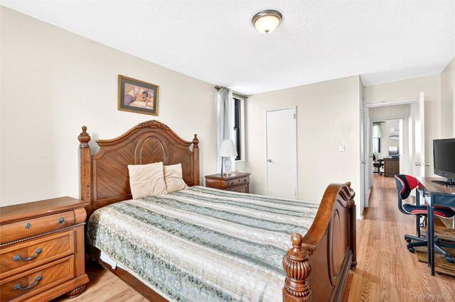 1966 Newbold Avenue 1109, Bronx, NY 10472