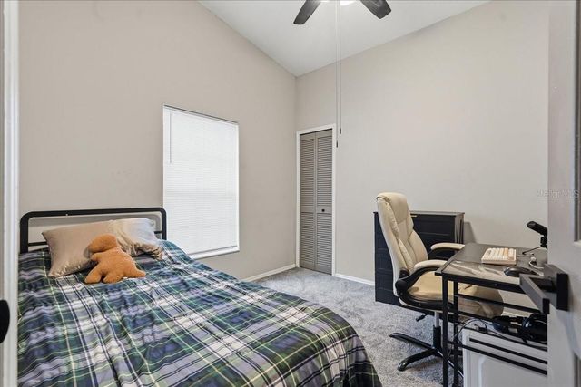 2120 FLETCHERS POINT CIRCLE, Tampa, FL 33613