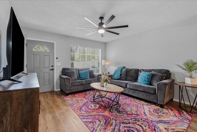 2120 FLETCHERS POINT CIRCLE, Tampa, FL 33613