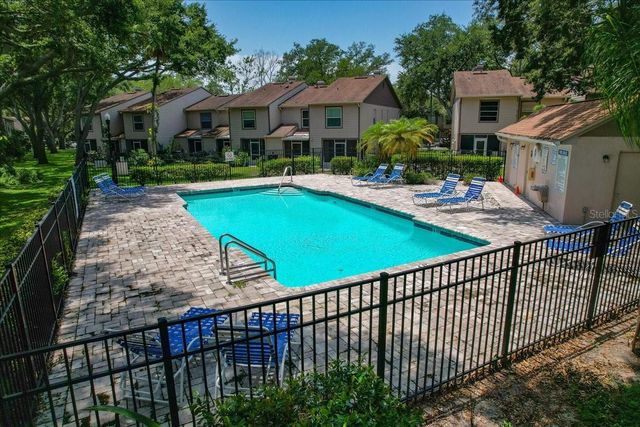 2120 FLETCHERS POINT CIRCLE, Tampa, FL 33613