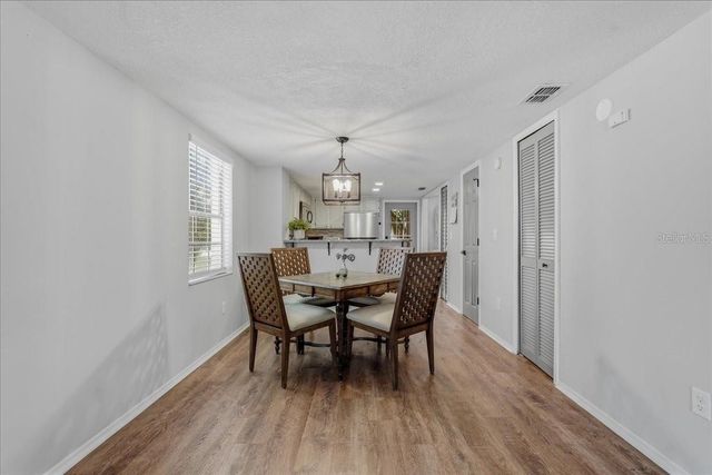2120 FLETCHERS POINT CIRCLE, Tampa, FL 33613