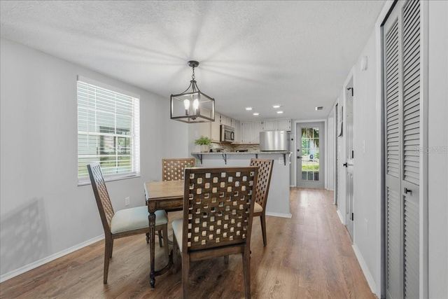 2120 FLETCHERS POINT CIRCLE, Tampa, FL 33613