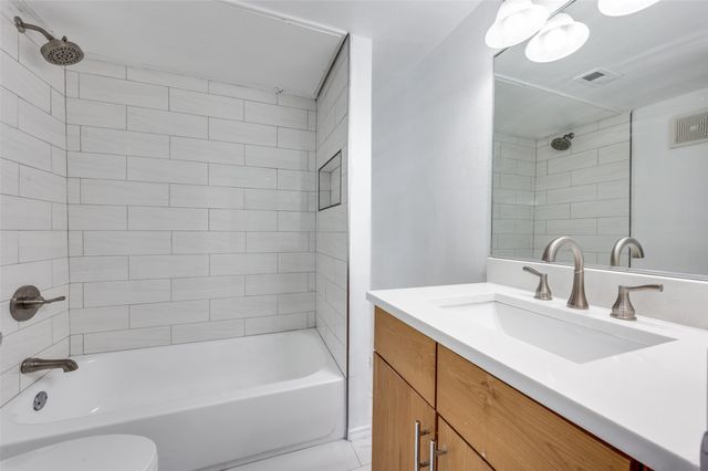 4616 W Lovers Lane 218, Dallas, TX 75209