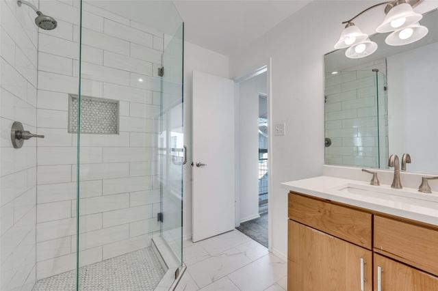 4616 W Lovers Lane 218, Dallas, TX 75209