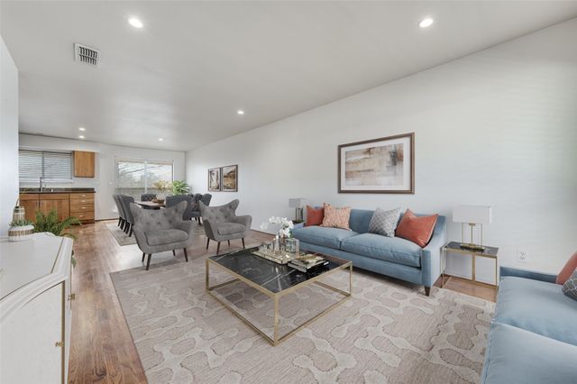 4616 W Lovers Lane 218, Dallas, TX 75209