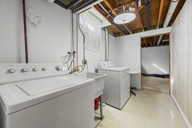 5955 Alan Drive 61, Brighton, MI 48116