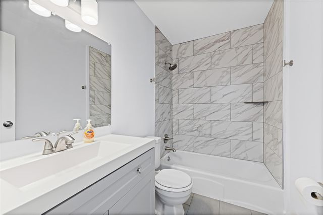 5955 Alan Drive 61, Brighton, MI 48116