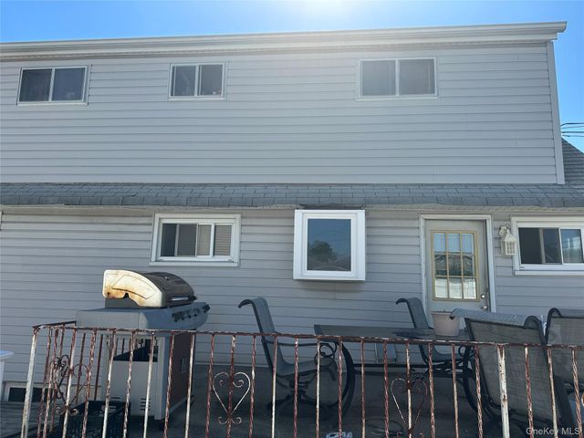 4 Rosemary Drive, Massapequa, NY 11758