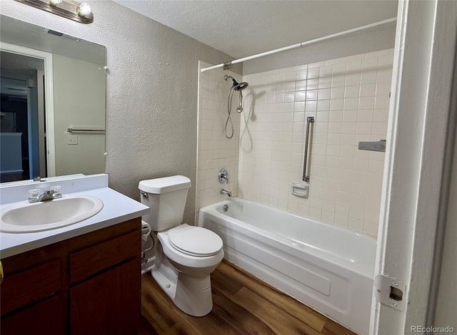 1980 S Xanadu Way 108, Aurora, CO 80014