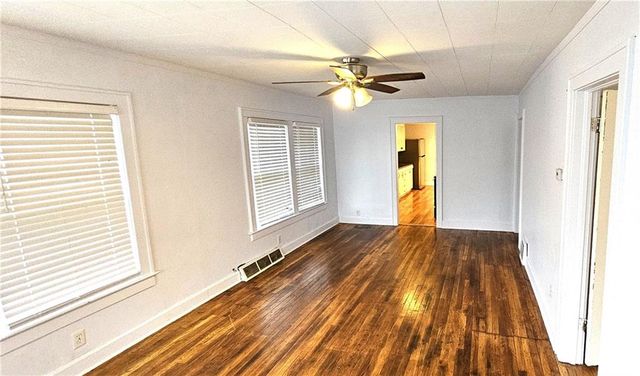 4285 E 61st Street, Kansas City, MO 64130