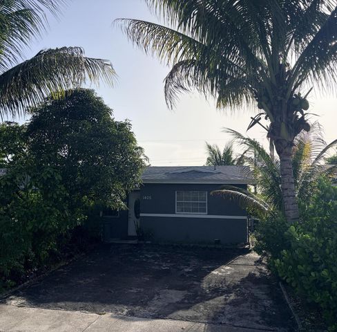 1405 NW 58TH Avenue, Lauderhill, FL 33313
