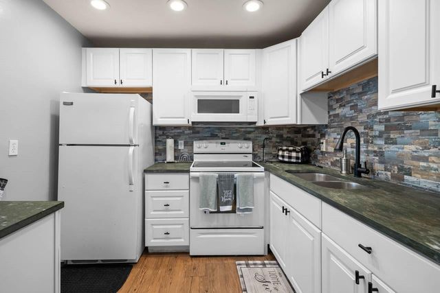 1802 BEDFORD TERRACE 182, Sun City Center, FL 33573