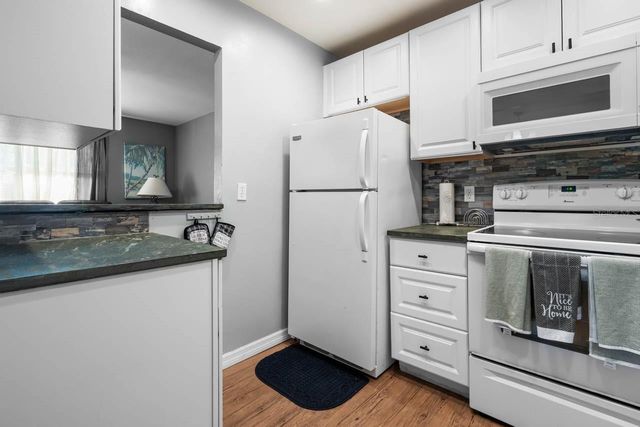 1802 BEDFORD TERRACE 182, Sun City Center, FL 33573