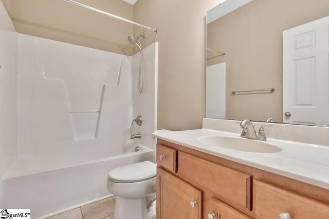 27 Hillsborough Drive, Anderson, SC 29621