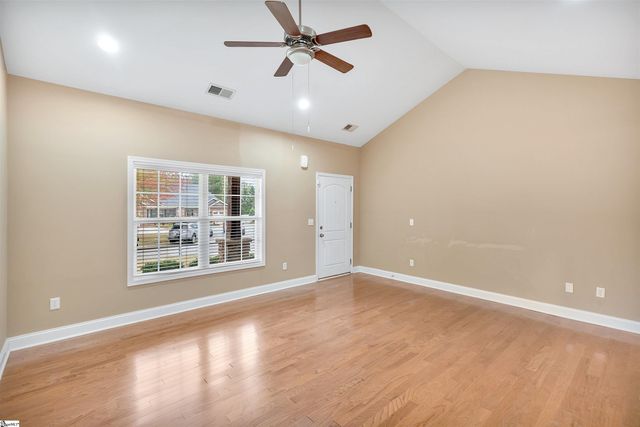 27 Hillsborough Drive, Anderson, SC 29621