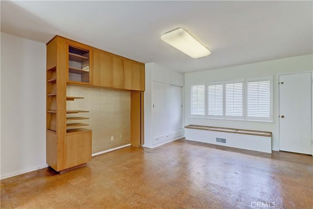 2175 Queensberry Road, Pasadena, CA 91104