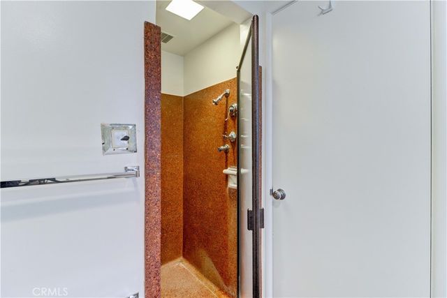 2175 Queensberry Road, Pasadena, CA 91104