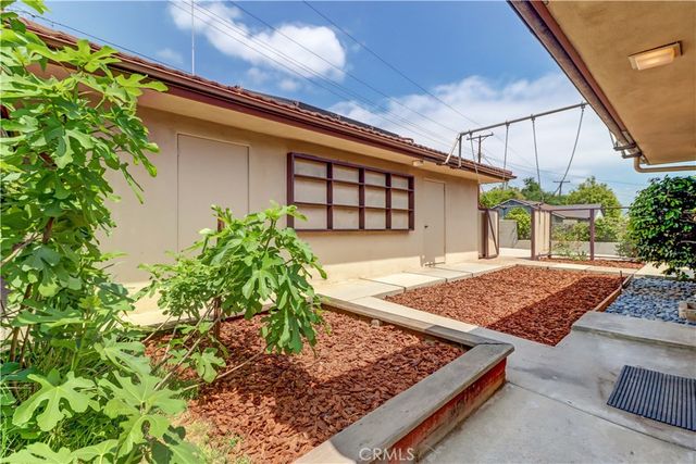 2175 Queensberry Road, Pasadena, CA 91104