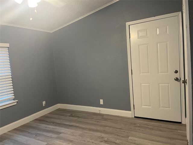 134 Grissom Drive, Gun Barrel City, TX 75156
