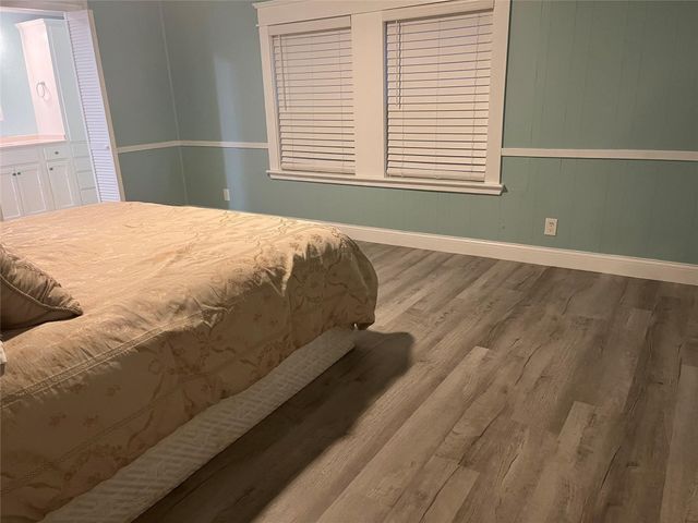 134 Grissom Drive, Gun Barrel City, TX 75156