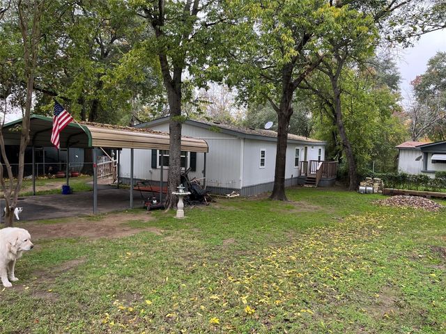 134 Grissom Drive, Gun Barrel City, TX 75156