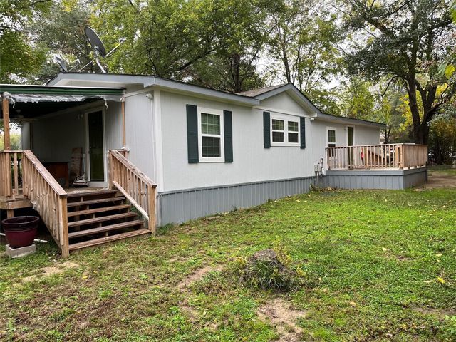 134 Grissom Drive, Gun Barrel City, TX 75156