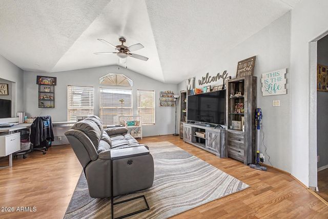 41300 N RABBIT BRUSH Trail, San Tan Valley, AZ 85140