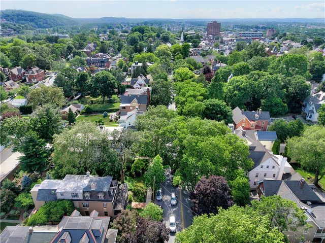 321 East Market Street, Bethlehem City, PA 18018