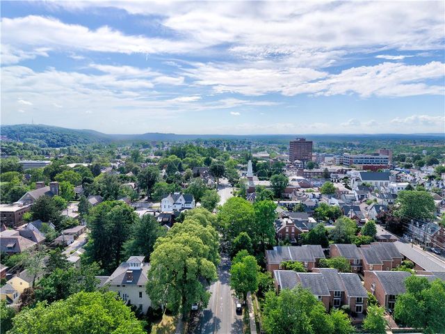 321 East Market Street, Bethlehem City, PA 18018
