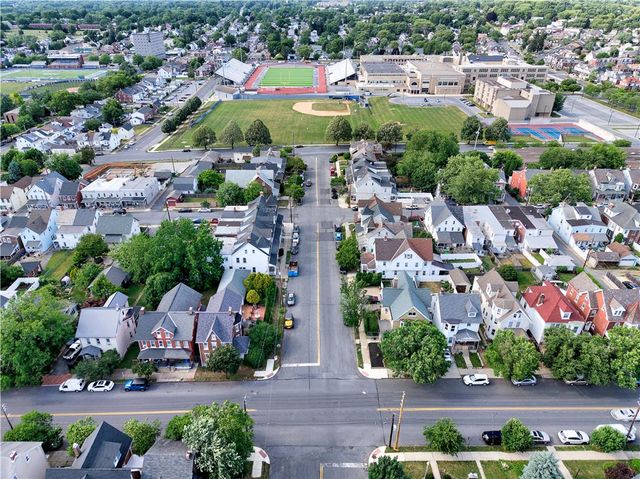 321 East Market Street, Bethlehem City, PA 18018