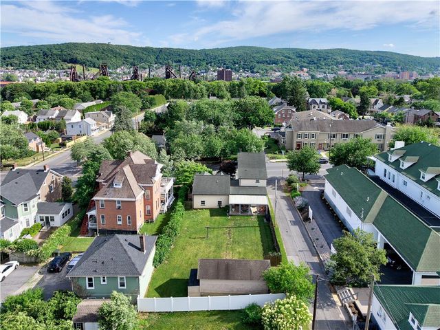 321 East Market Street, Bethlehem City, PA 18018