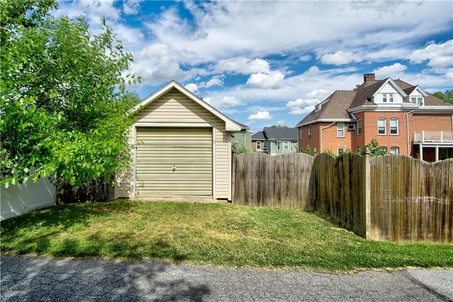 321 East Market Street, Bethlehem City, PA 18018