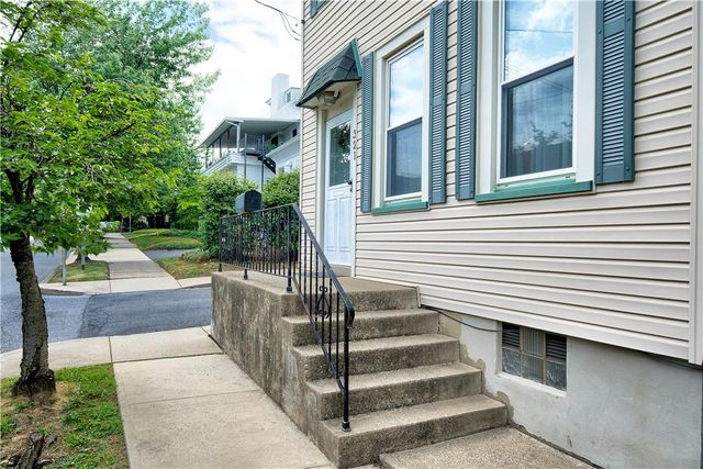 321 East Market Street, Bethlehem City, PA 18018