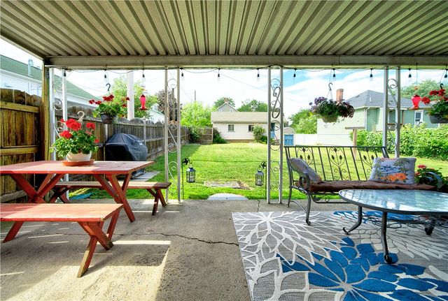 321 East Market Street, Bethlehem City, PA 18018