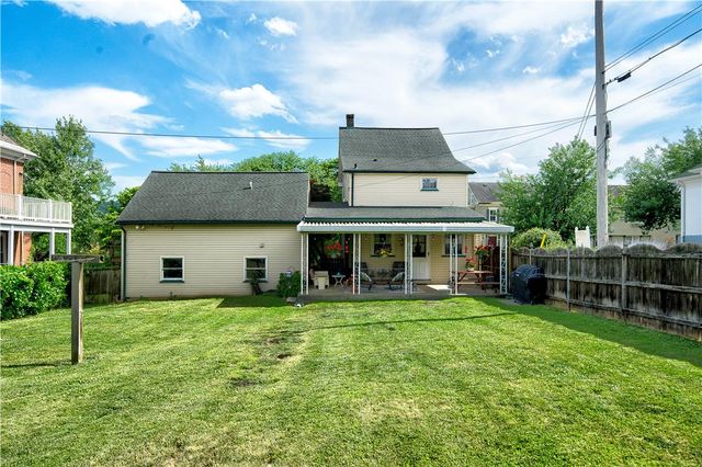321 East Market Street, Bethlehem City, PA 18018