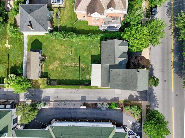 321 East Market Street, Bethlehem City, PA 18018