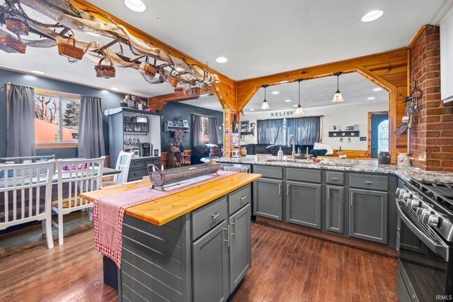 1300 Myrtle Avenue, Frankfort, IN 46041