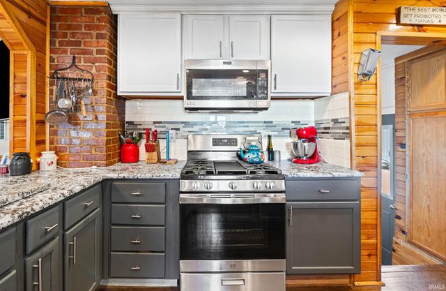 1300 Myrtle Avenue, Frankfort, IN 46041