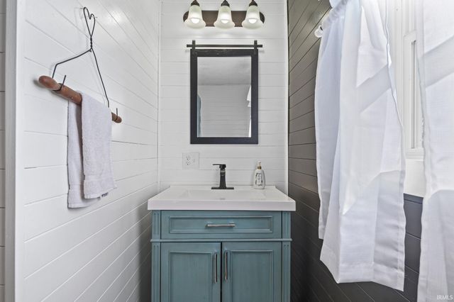 1300 Myrtle Avenue, Frankfort, IN 46041