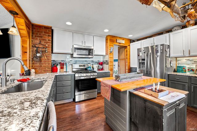 1300 Myrtle Avenue, Frankfort, IN 46041