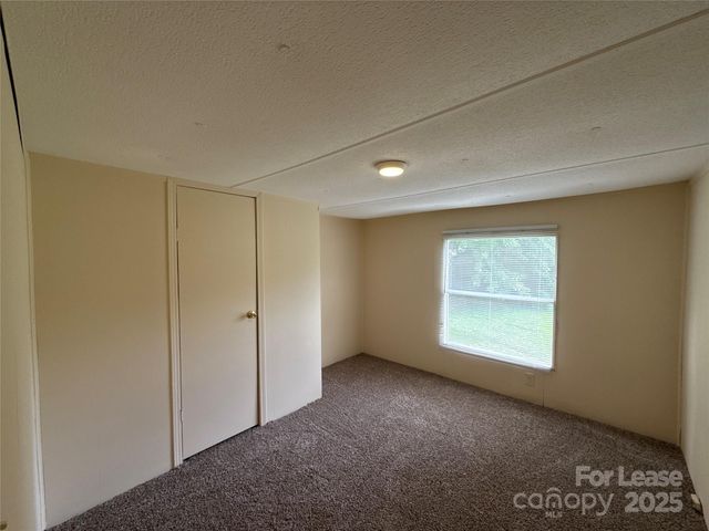 300 Huffstetler Road, Gastonia, NC 28056