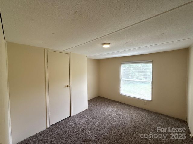 300 Huffstetler Road, Gastonia, NC 28056