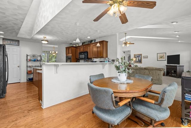 6805 256th Street N, Port Byron, IL 61275