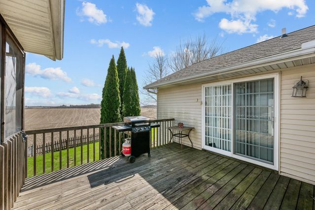 6805 256th Street N, Port Byron, IL 61275
