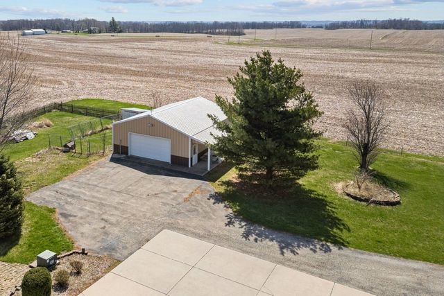 6805 256th Street N, Port Byron, IL 61275